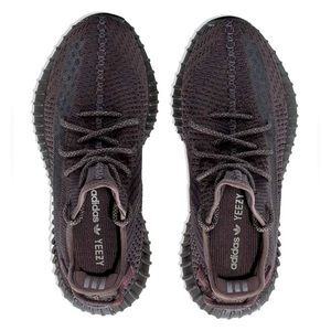 Yeezy 350 black static